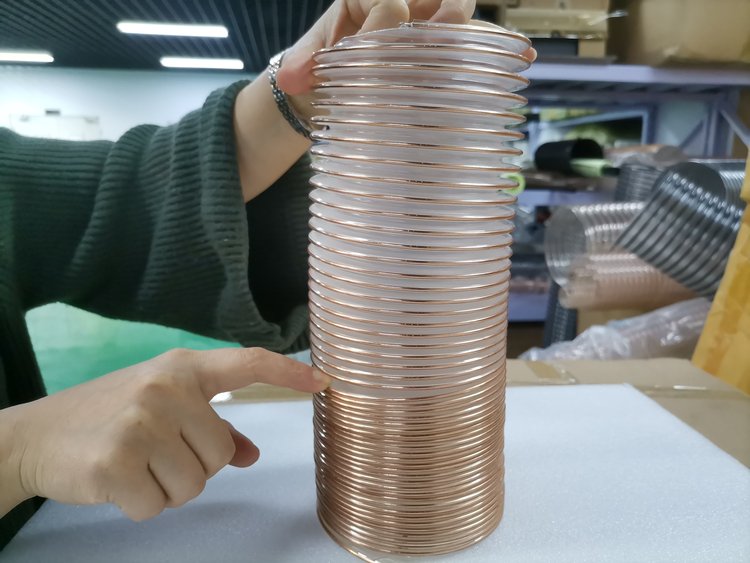 耐磨吸尘软管材质选择PU或PVC对比及选型指南插图3 耐磨吸尘软管材质选择PU或PVC对比及选型指南插图3